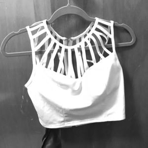 Caged crop top